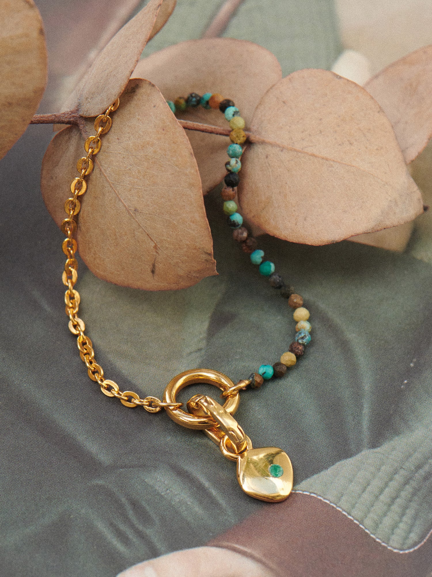 Hubei Turquoise & Cable Chain Gold Bracelet