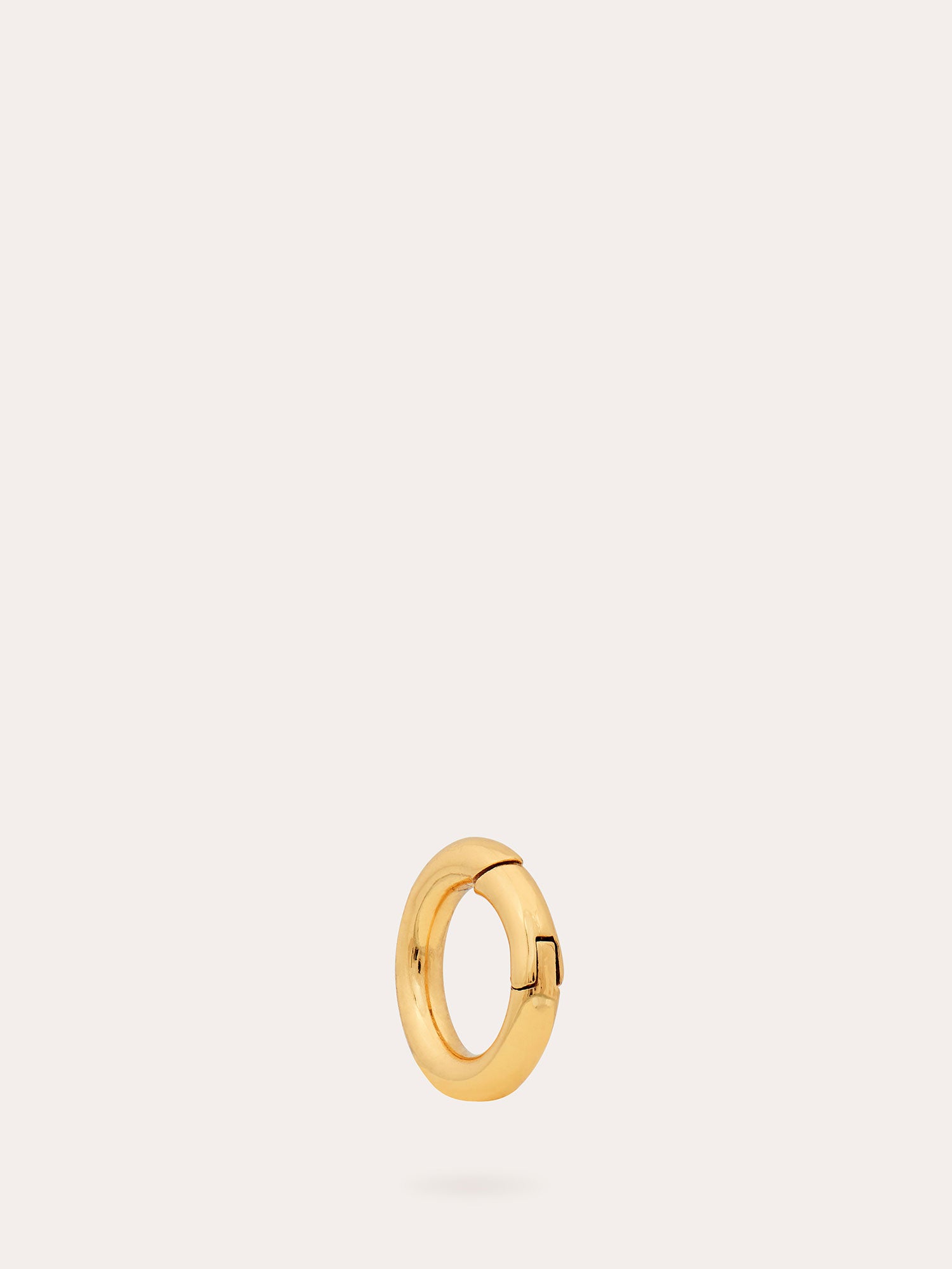 Clasp Connector.